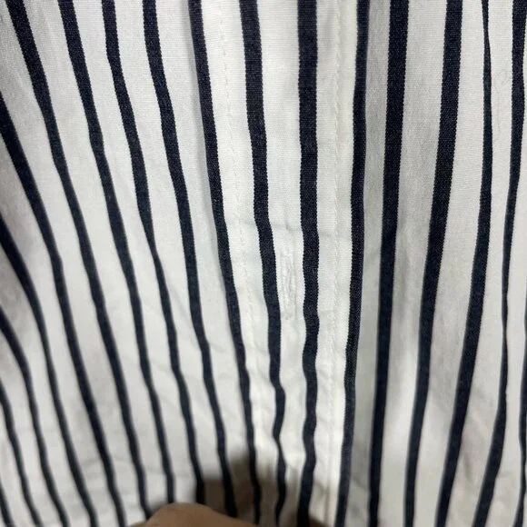 J Crew Women's Haberdashery Stripe Button-Up Shirt Black & White Small - Picture 2 of 6